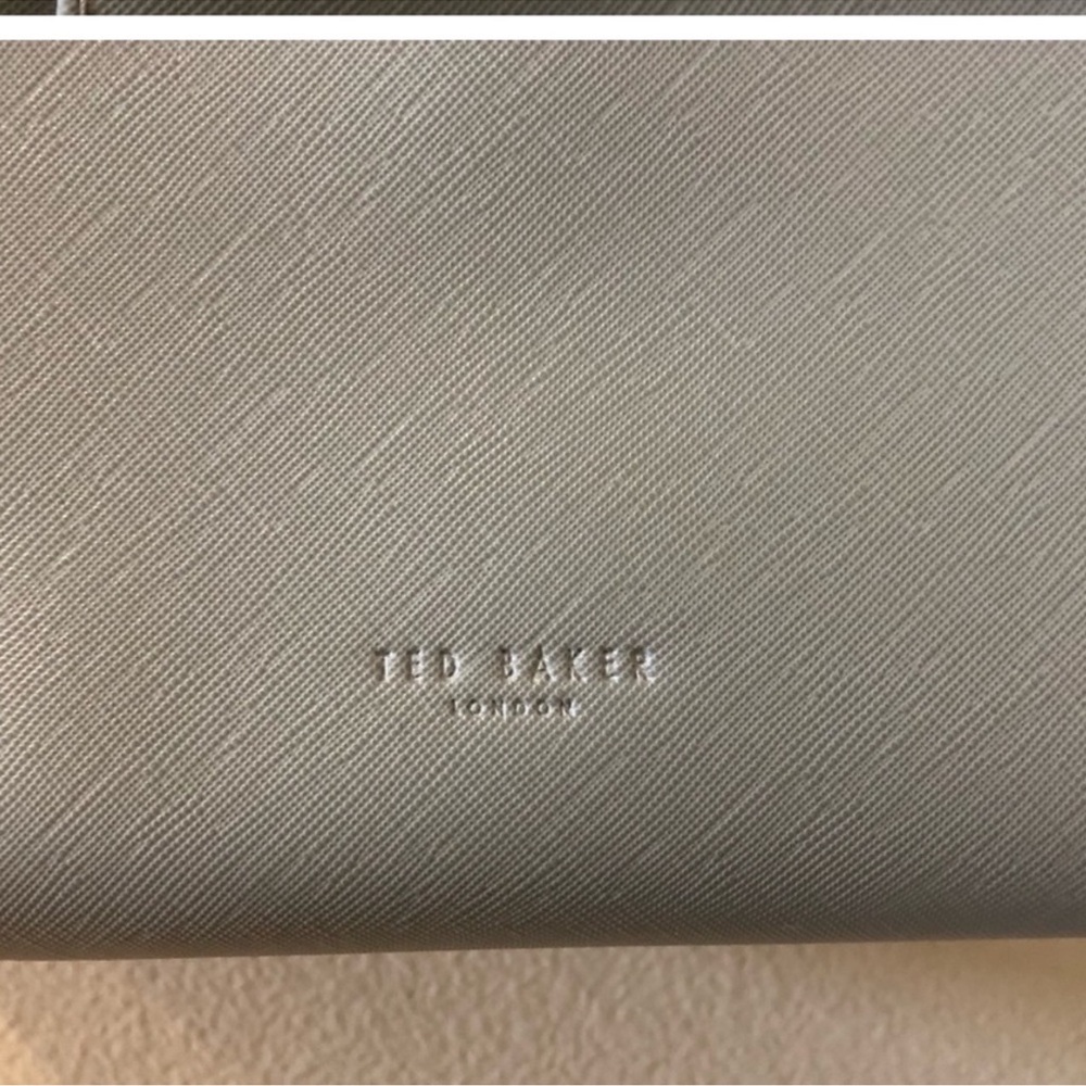 Ted Baker Floral Crossbody - Picture 14 of 14